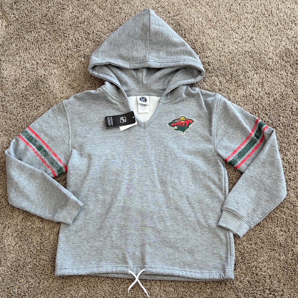 NWT! Minnesota Wild Gray Sweatshirt Pullover Hoodie - Size Small 4/6